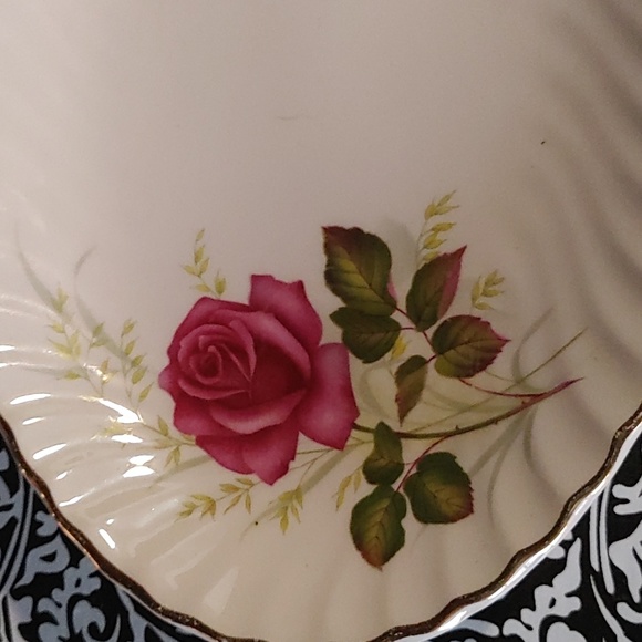 Under plate for gravy boat - Picture 3 of 4